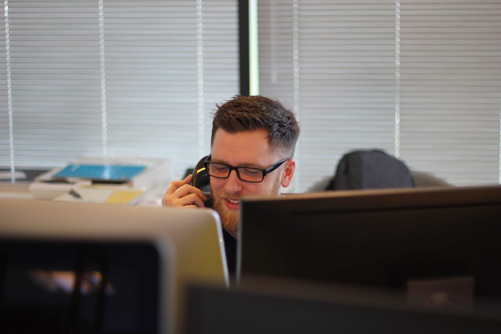 5 Reasons for Outsourcing Your Calls to a Call Center Company