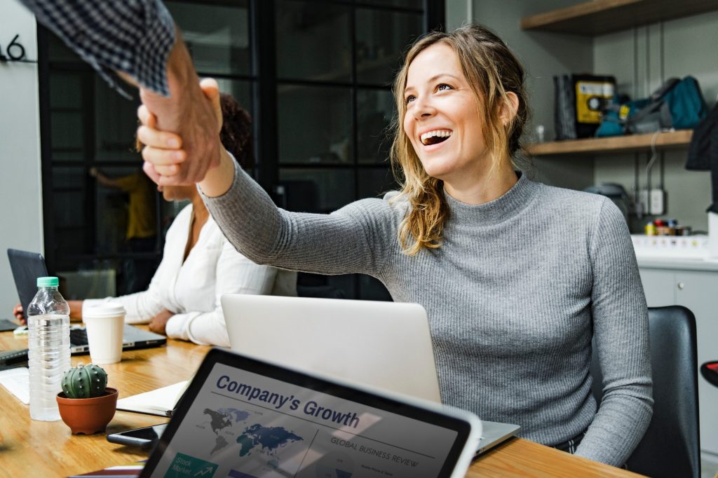Why You Need To Outsource Your Customer Service Functions Right Away?